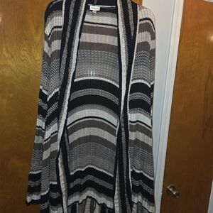 Avenue Chic Black and Cream Patterned Cardigan